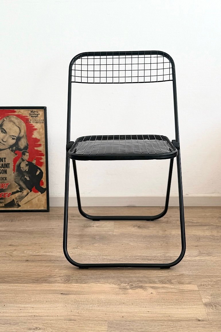 Chaise pliante Talin vintage de couleur noire, vue de face
